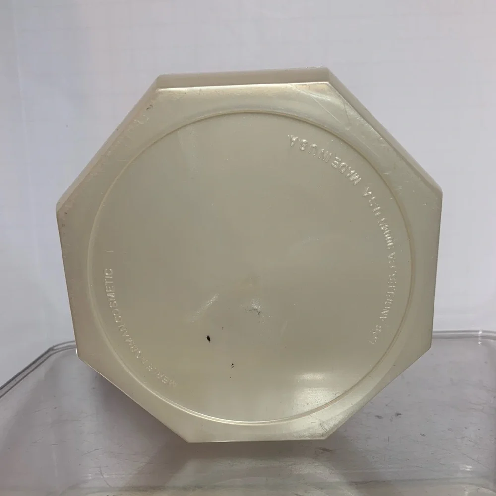 Vintage Merle Norman Cosmetic Octagon Box. 1665